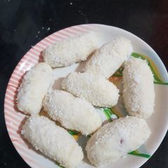 A picture of Suji chamcham.