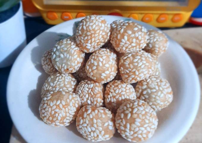 Onde-Onde Wijen Isi Kacang Hijau: Simbol Keberuntungan dan Kelezatan dalam Harmoni Tionghoa-Indonesia