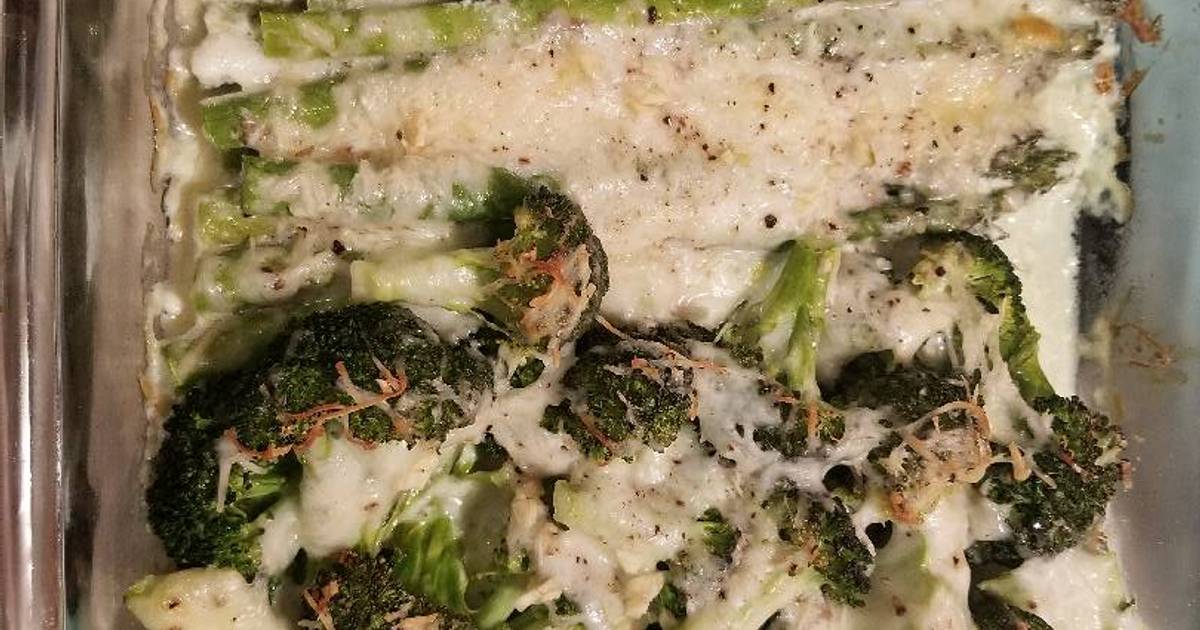 Delicious cheesy baked broccoli & asparagus Recipe by Dendy Cookpad