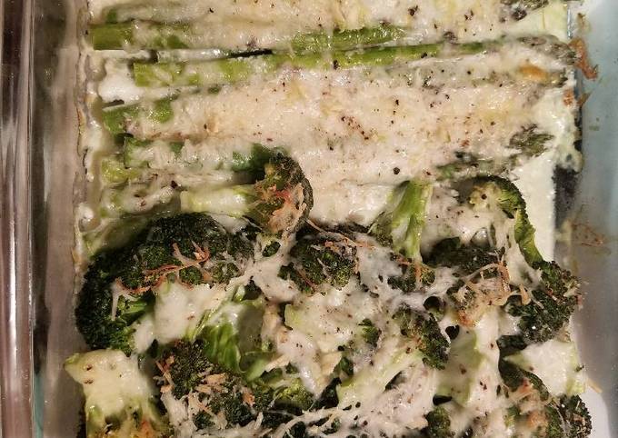 Delicious cheesy baked broccoli & asparagus
