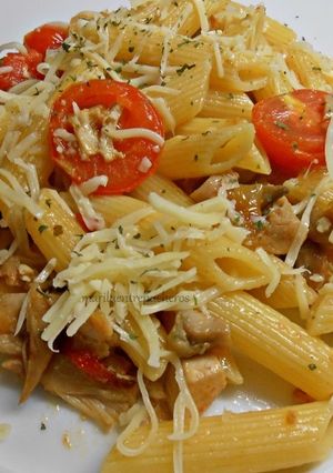 Foto principal de Pasta con pollo y albahaca