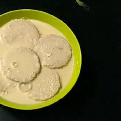 A picture of Bread rasmalai.