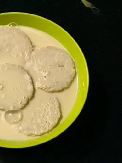 A picture of Bread rasmalai.