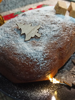 Foto principal de Bizcocho navideño 🎄 de turrón y licor anís 🥃