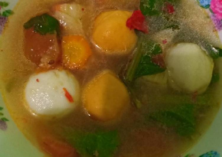 Tomyam bola-bola