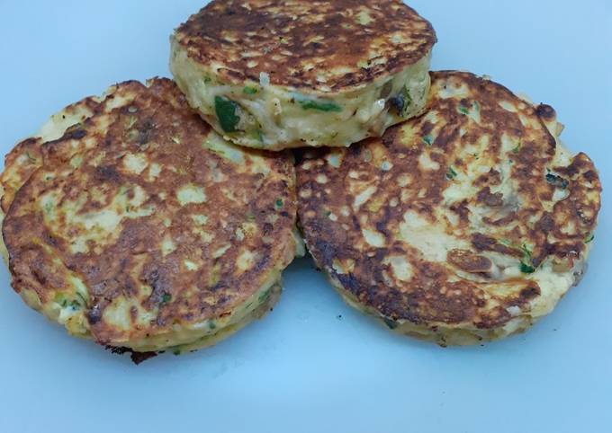 Galettes de courgettes surprise...  🥒🍄🧅