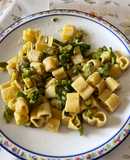 Pasta con asparagi e zucchine