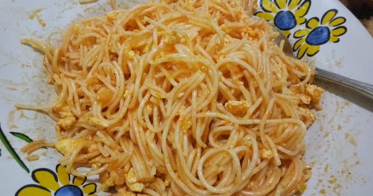 Resep Spaghetti saus sederhana ala rumah oleh zavina Cookpad