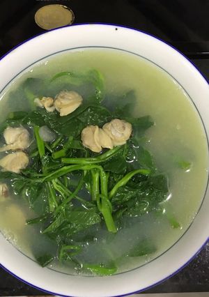 Hình của món Canh nghêu rau muống.