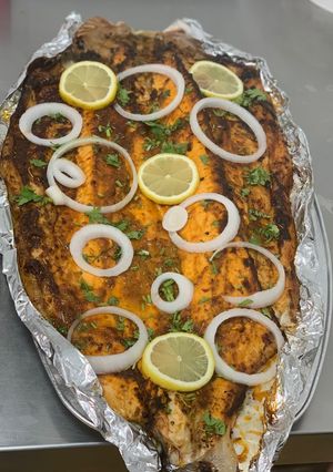 صورة لوصفة سمك سلمون للغداء 😋