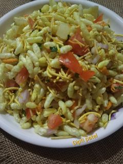 ભેળ (Bhel Recipe in Gujarati) રેસીપી મુખ્ય ફોટો