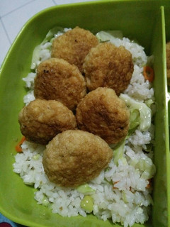 Foto resep Nasi Goreng & Perkedel Ayam Tahu