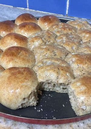 Una foto de Pancitos integrales saborizados/ queso- cebolla