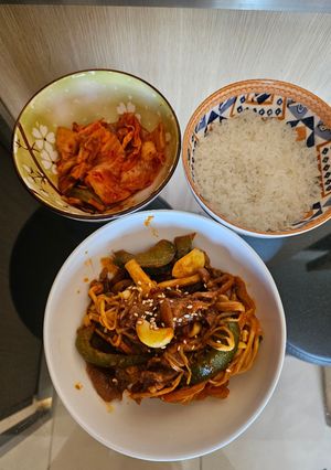 Foto resep 110. 제육 닾밥 (Stir Pork with Rice)