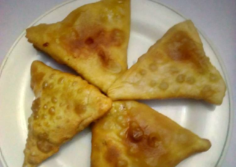 Recipe of Quick Funny red oil samosa🤣🤣🤣