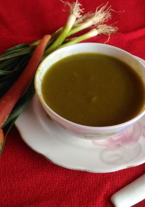 A picture of Green garlic soup.