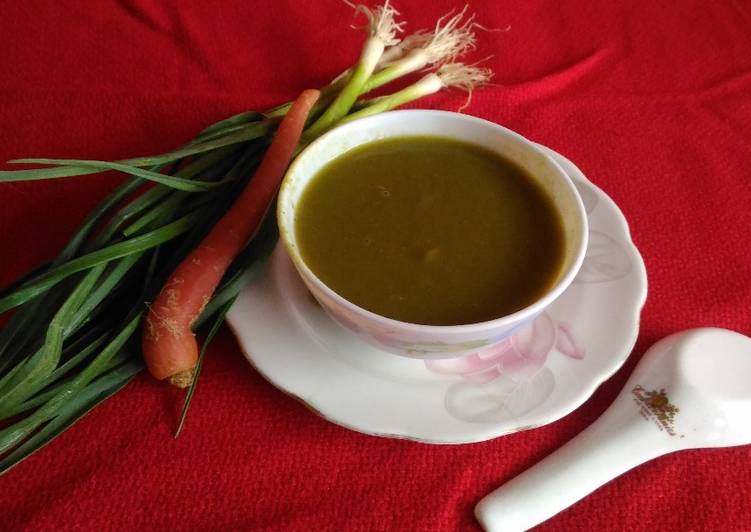 Green garlic soup
