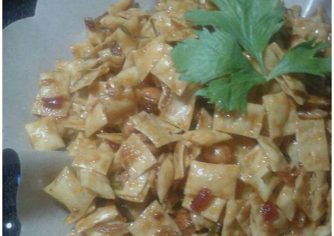 Cara Gampang Menyiapkan Kering Kulit Pangsit &amp; Kacang Pedas Manis (Spesial), Enak Banget