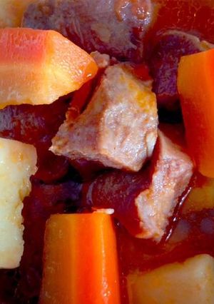 Hình của món Ragu lưỡi bò.