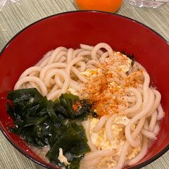 A picture of Wakame seaweed and egg udon in 10 mins.