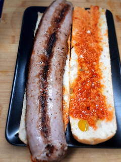 Una foto de Bocadillo de longaniza a la plancha