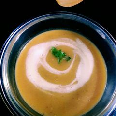 A picture of Pumpkin Soup.