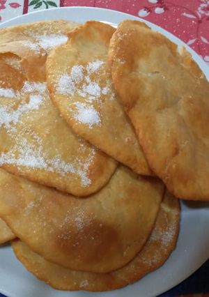 Una foto de Torta fritas 😍❤