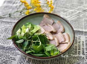 Hình của món Thịt Heo Hấp Sả.