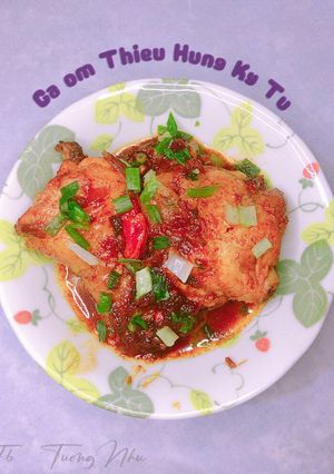 Hình của món Gà om Thiệu Hưng Kỷ Tử.