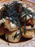 Takoyaki apa adanya isi baso & ayam dengan topping nori