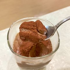 Tofu chocolate mousse A picture of Tofu chocolate mousse.