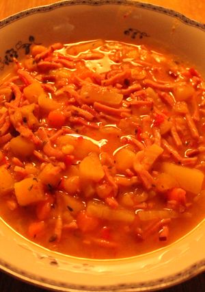 Una foto de Sopa de arvejas maloneada y premilas para otros days, dagar o días