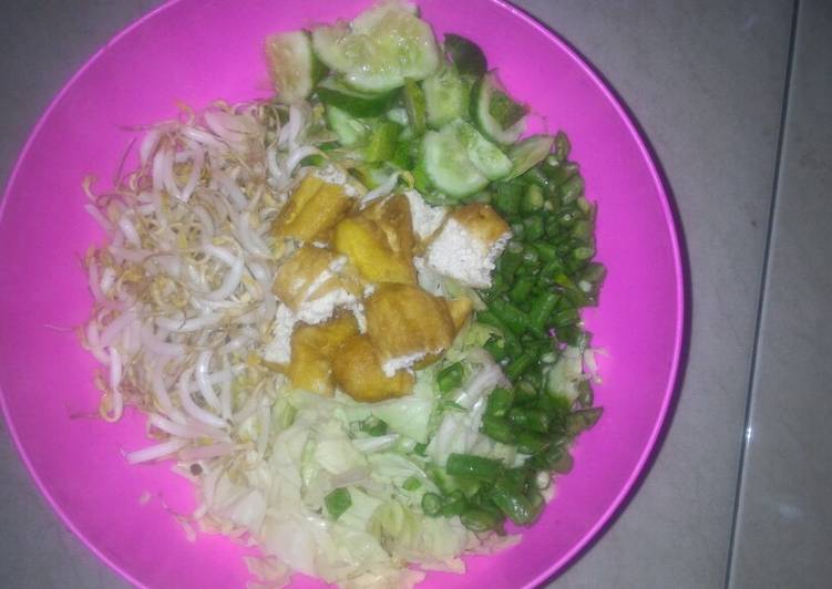 Salad Sayur indonesia(karedok :D)