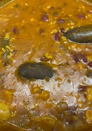 Una foto de Arroz con Alubias Rojas y Secreto… (Alubias de bote)