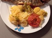 Una foto de truchas al horno con jamon