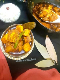 নিরামিষ আলু পনির ডালনা(niramis aloo paneer dalna recipe in Bengali) রেসিপির প্রধান ছবি