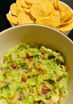 A picture of Guacamole 🥑.