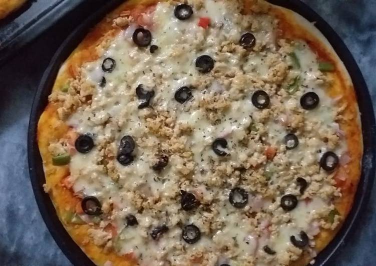 Easiest Way to Prepare Ultimate Chicken Tikka Pizza