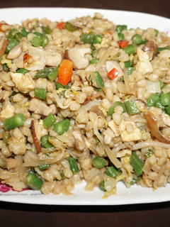Una foto de Mote con salteado de vegetales