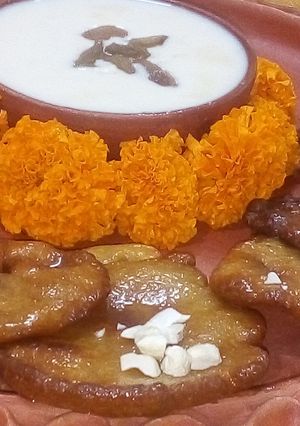 রাবড়ি মালপোয়া (rabdi malpoa recipe in Bengali) রেসিপির প্রধান ছবি