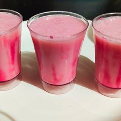 Rose Banana Milk Shake A picture of Rose Banana Milk Shake.