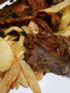 صورة لوصفة لحم محمر في الكوكوط 🥩🥩