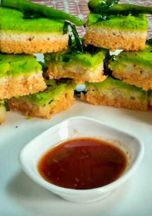A picture of Tricolour dhokla.