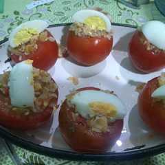 Una foto de Tomates rellenos