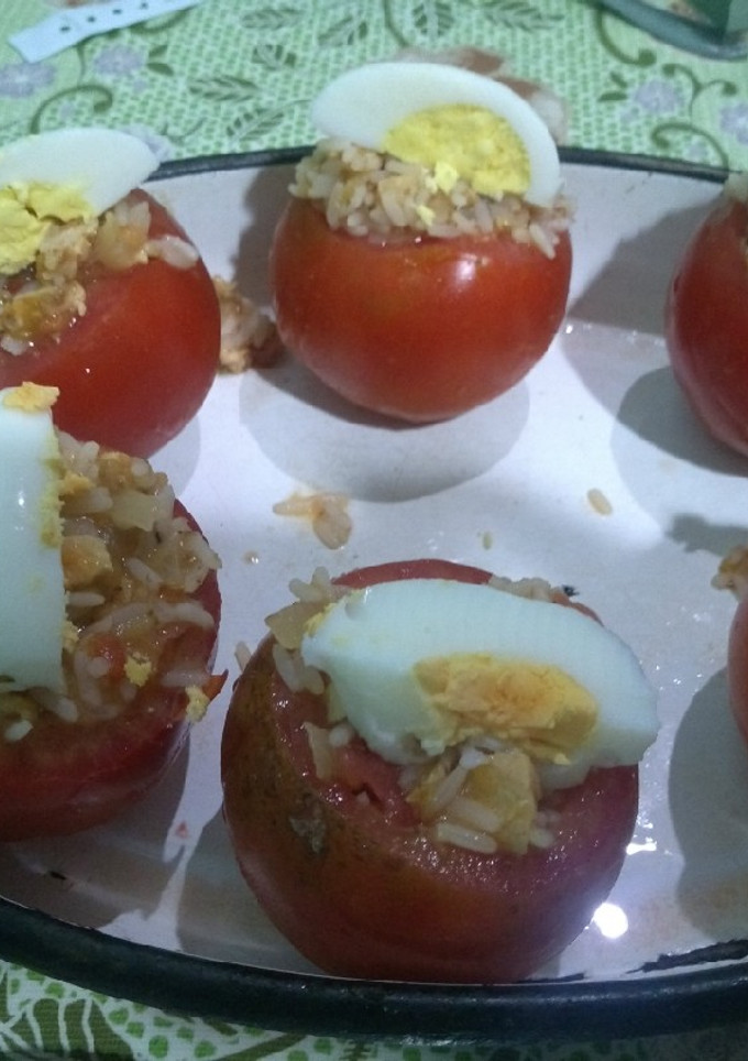 Una foto de Tomates rellenos