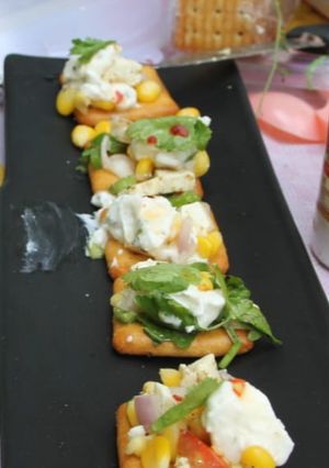 A picture of Cracker Salad Bites.