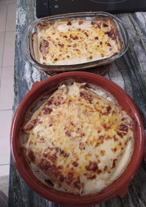 Una foto de Creps rellenos de pollo con foie y cebolla