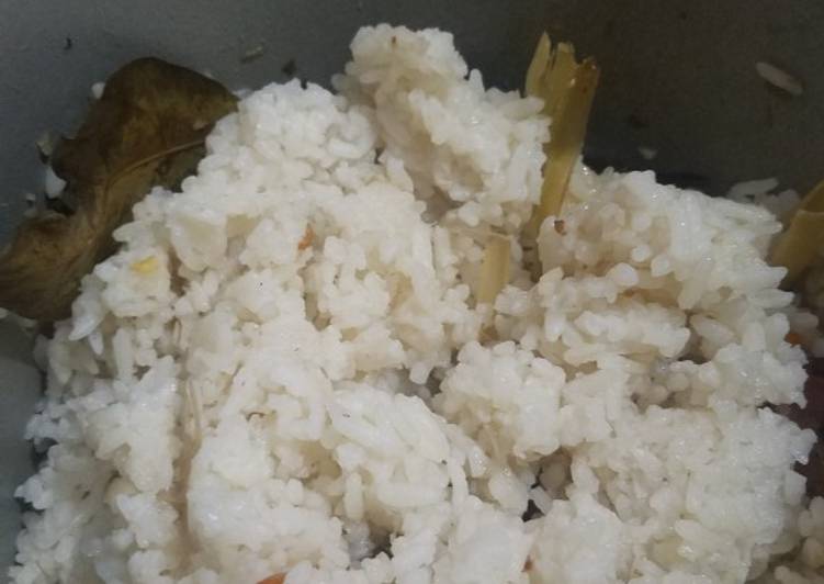 Nasi Liwet Rice Cooker
