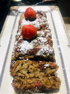 Una foto de Budín de avena y frutas naturales ♥️
