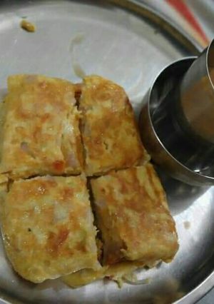 A picture of Bread omlette.